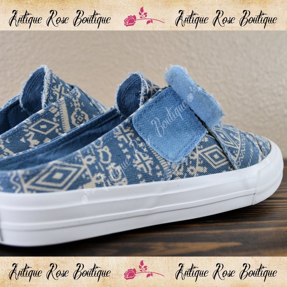 Very G Blue and White Patterned Sneakers. Size 8 Never Wore After Purchase. - Picture 3 of 5